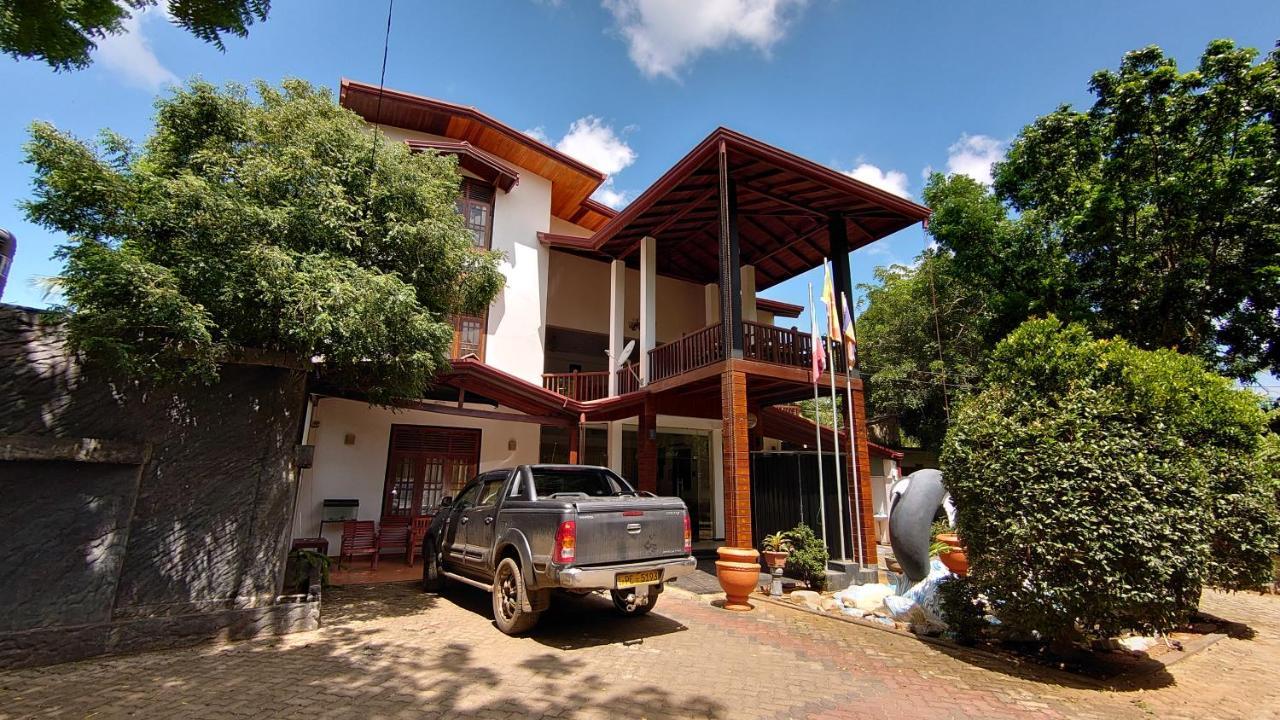 Yala Safari Village Maha Akurugoda Exterior photo